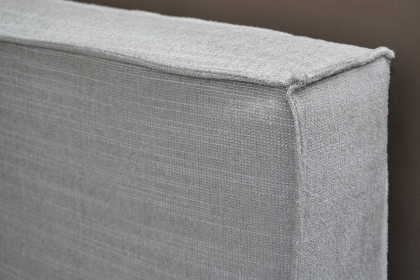 Cama King size modelo Sedona gris medio