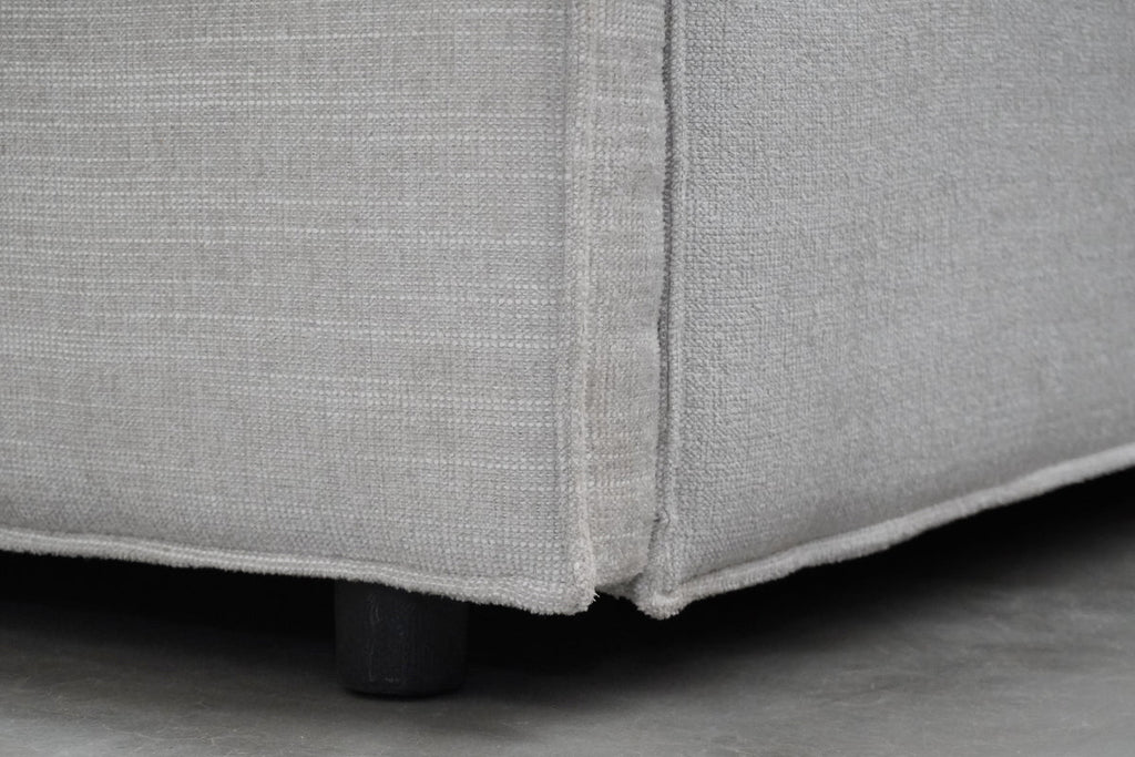 Cama King size modelo Sedona gris medio