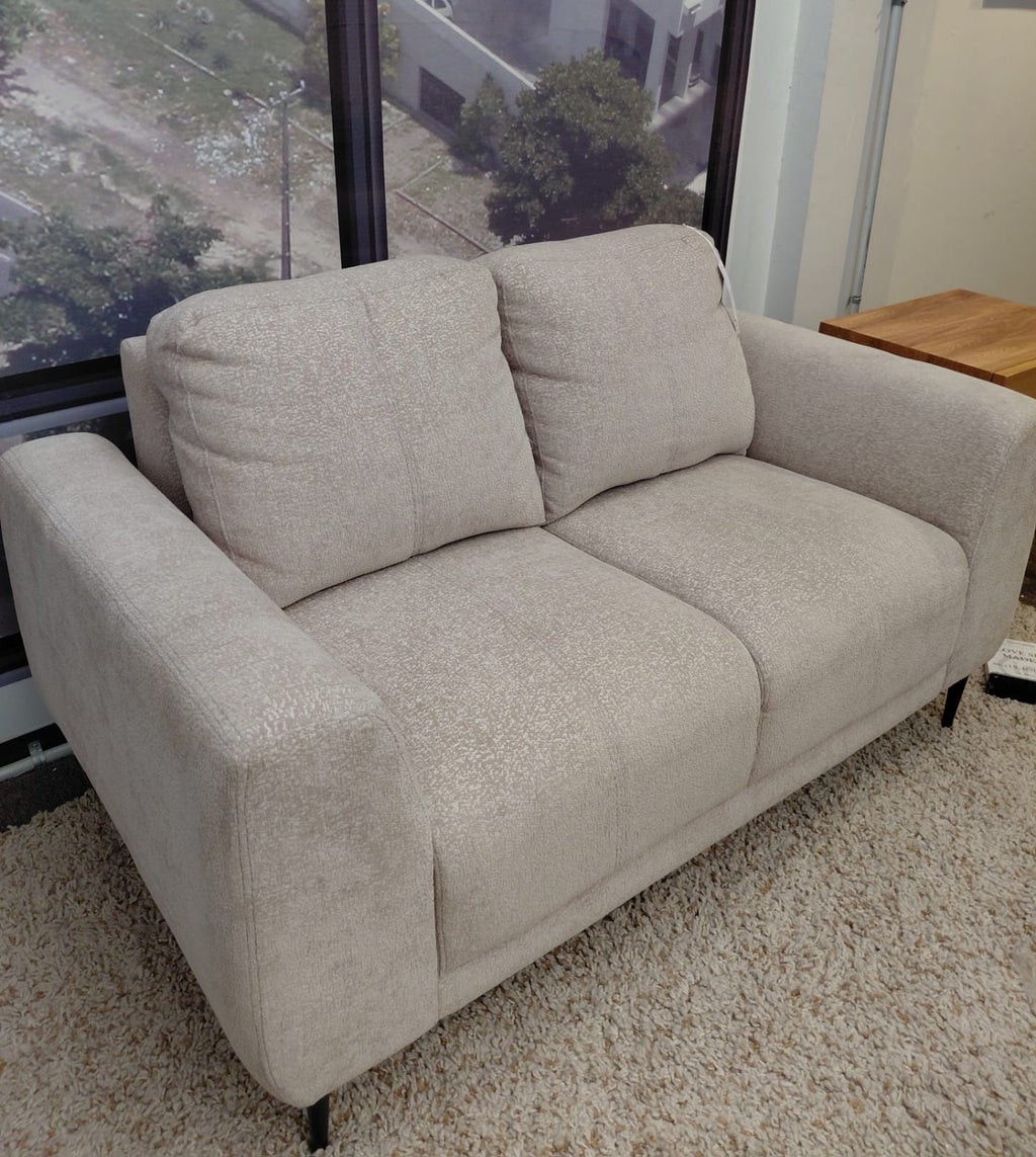 Love Seat Madero